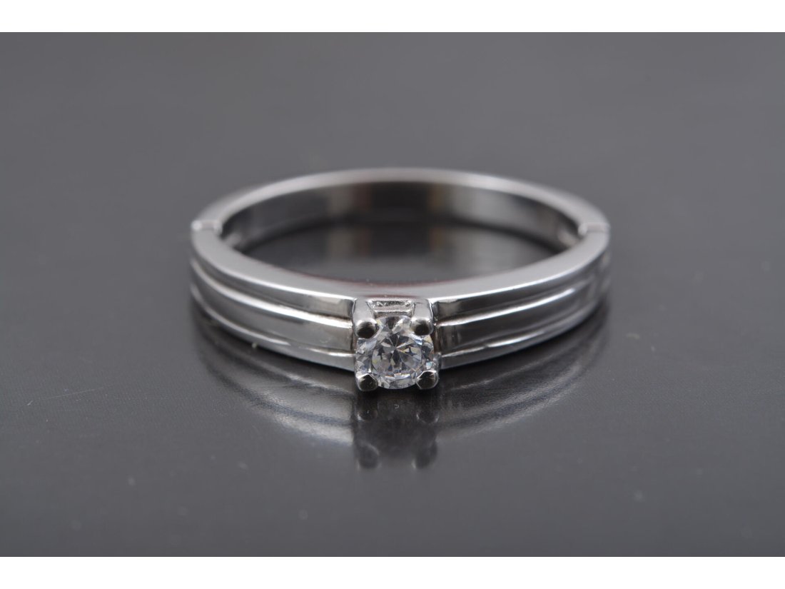 Жіноча каблучка