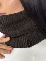 Теплий жіночий в'язаний снуд INNOE 950642-1 Шоколадний