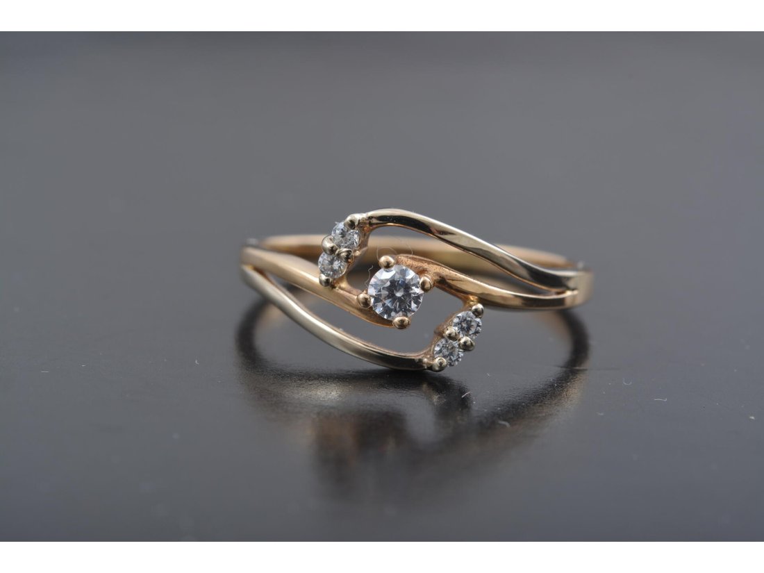 Тендітна жіноча каблучка - Багира