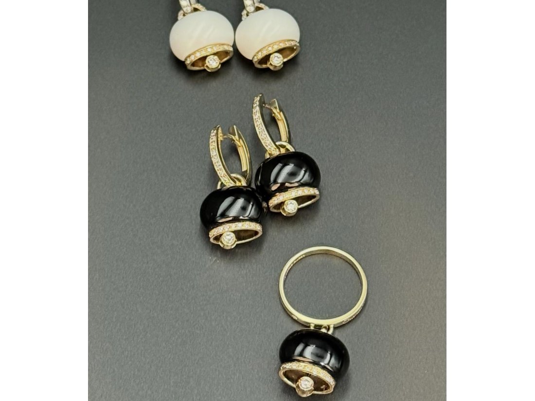 Сережки з чорним оніксом та діамантами у стилі Chantecler, золото - Фото2 Сережки з чорним оніксом та діамантами у стилі Chantecler, золото - Багира