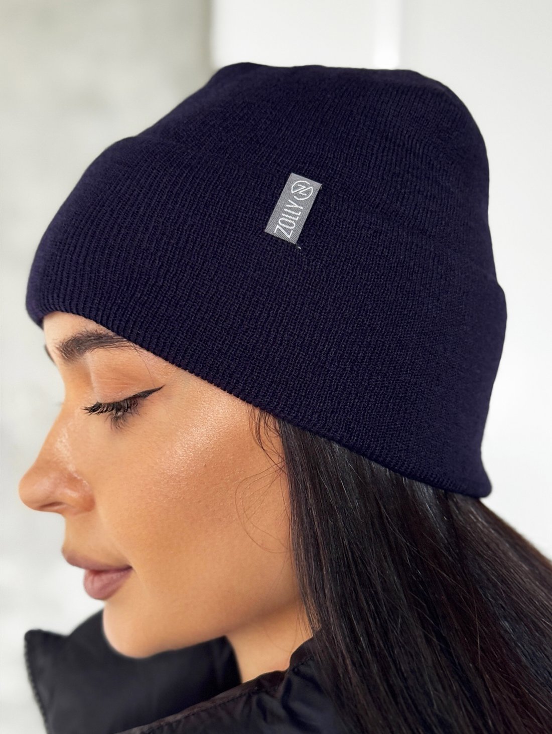 Жіноча шапка класичного фасону INNOE 950118-1 Темно-синій