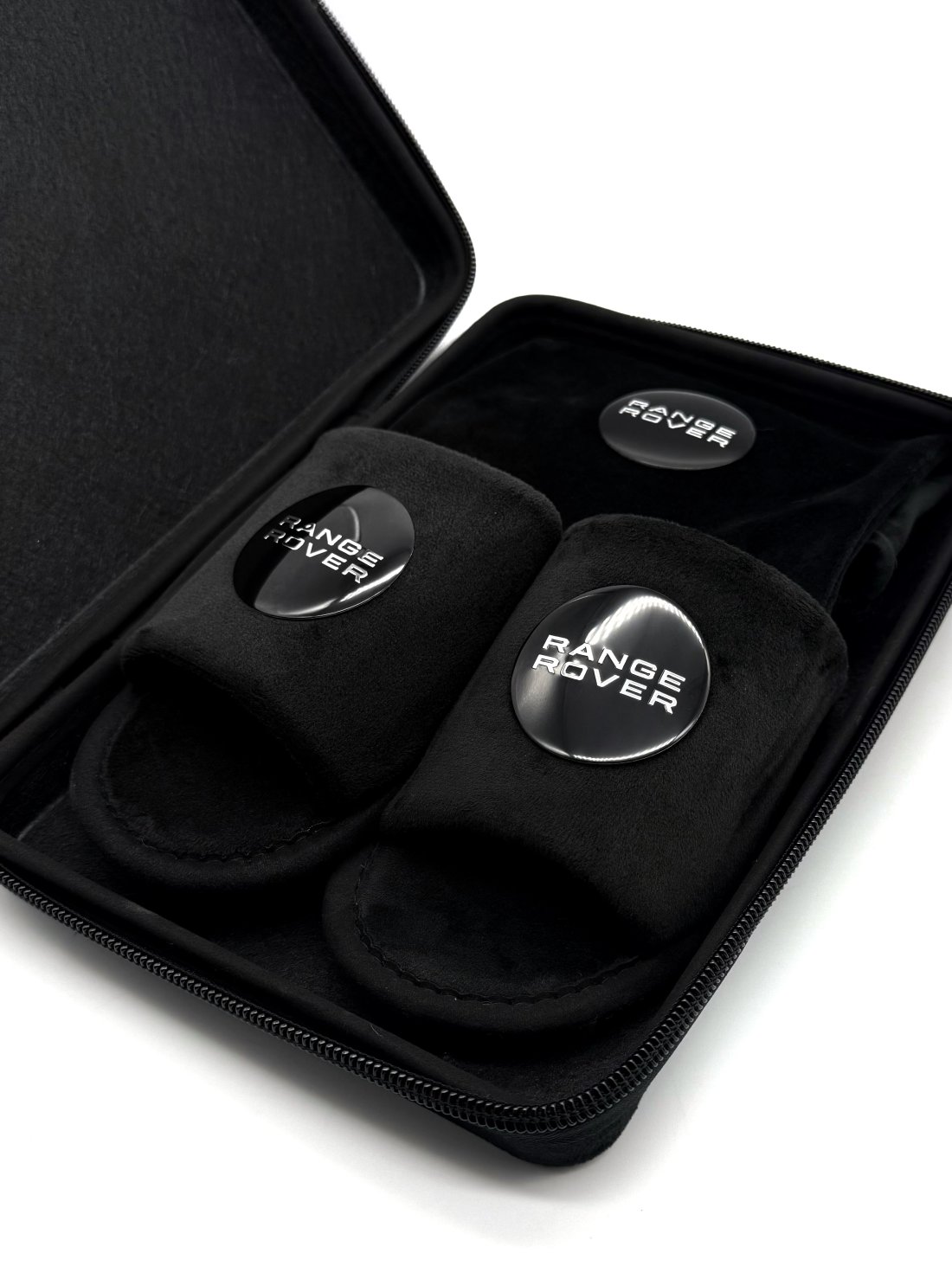 Подарунковий бокс з відкритими капчиками та мішечком з оригінальним авто-значком Range Rover