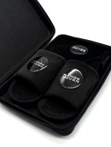 Подарунковий бокс з відкритими капчиками та мішечком з оригінальним авто-значком Range Rover