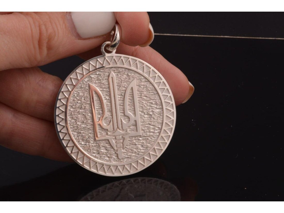 Підвіс "Герб із оберігом" - Фото2 Підвіс "Герб із оберігом" - Багира