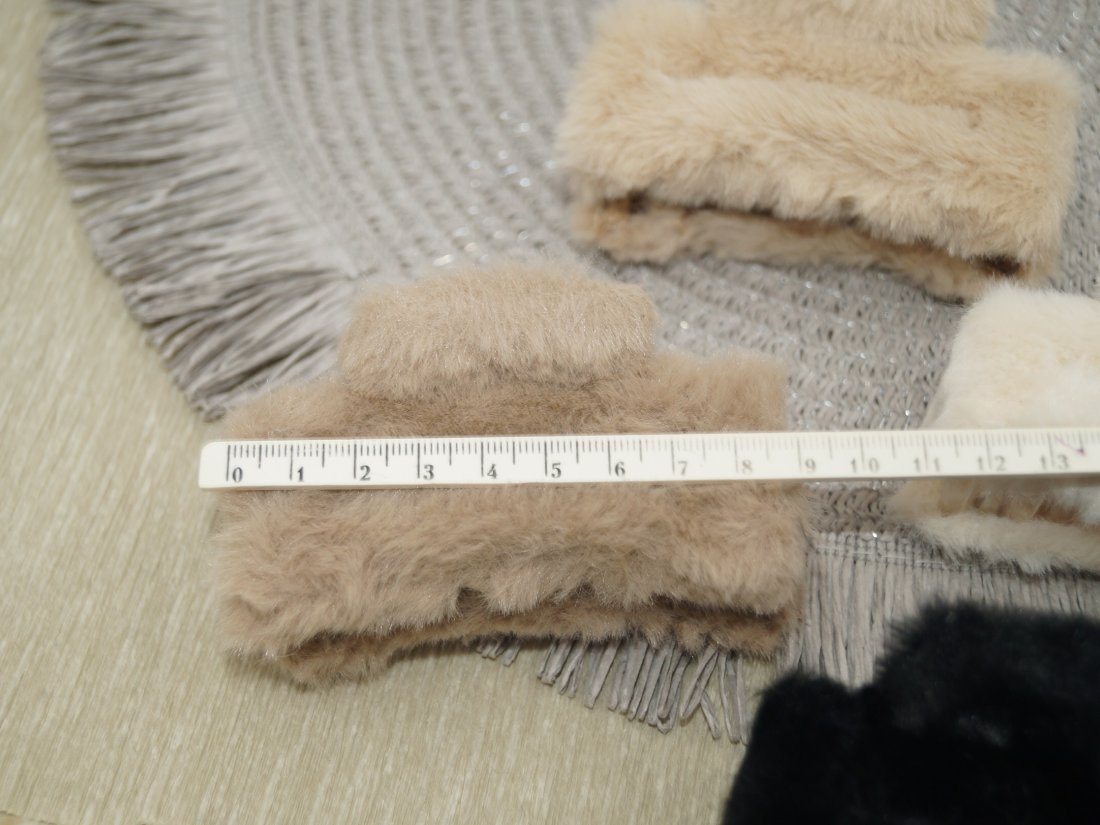 Краби для волосся 9 см. Штучне хутро. - Кристалік