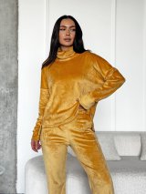 Жіночий костюм oversize з м’якого трикотажу INNOE 210366-2 Гірчичний
