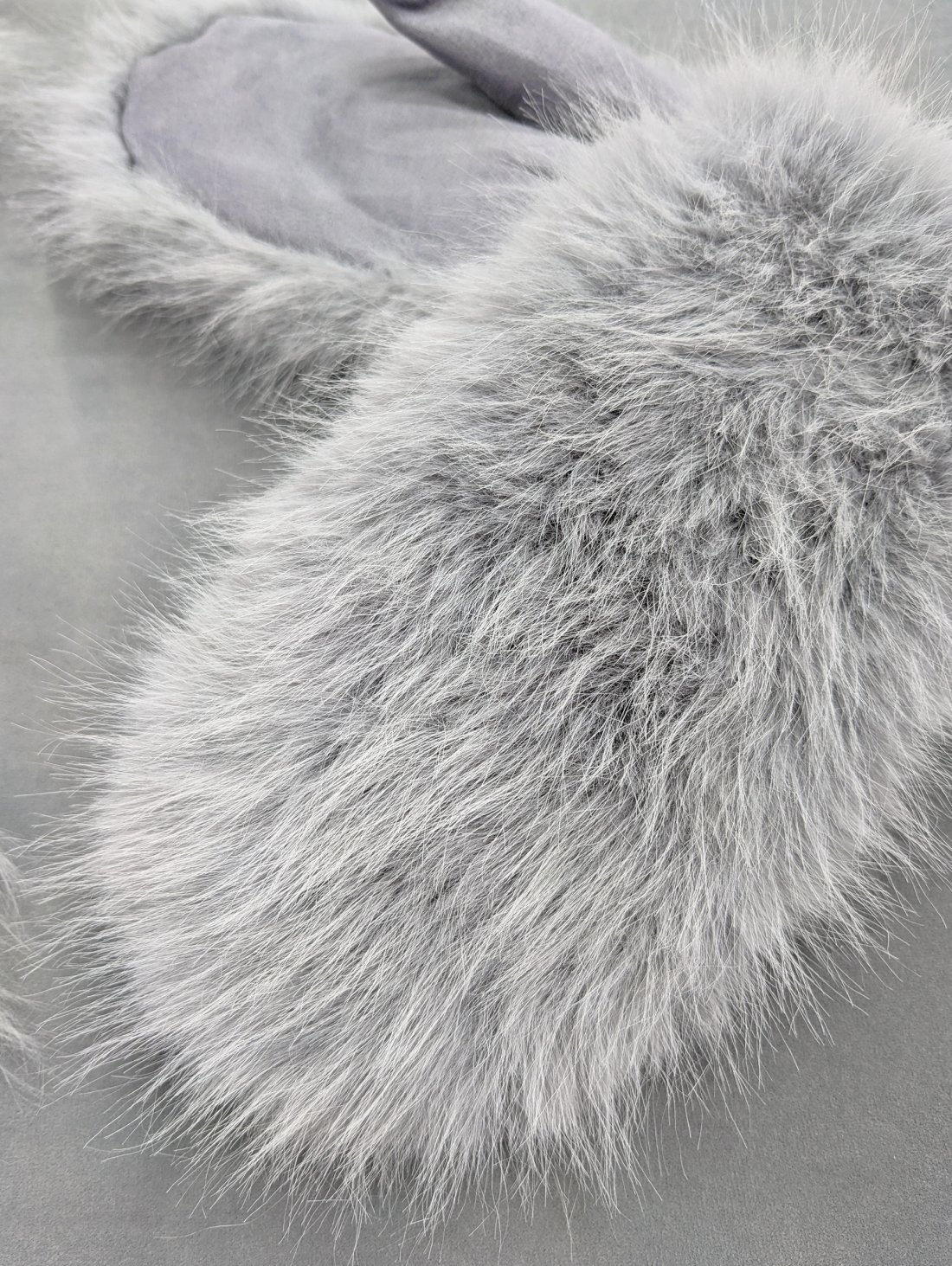 Хутряні рукавиці з утепленням та зручним манжетом INNOE 85005-1 Світло-сірий