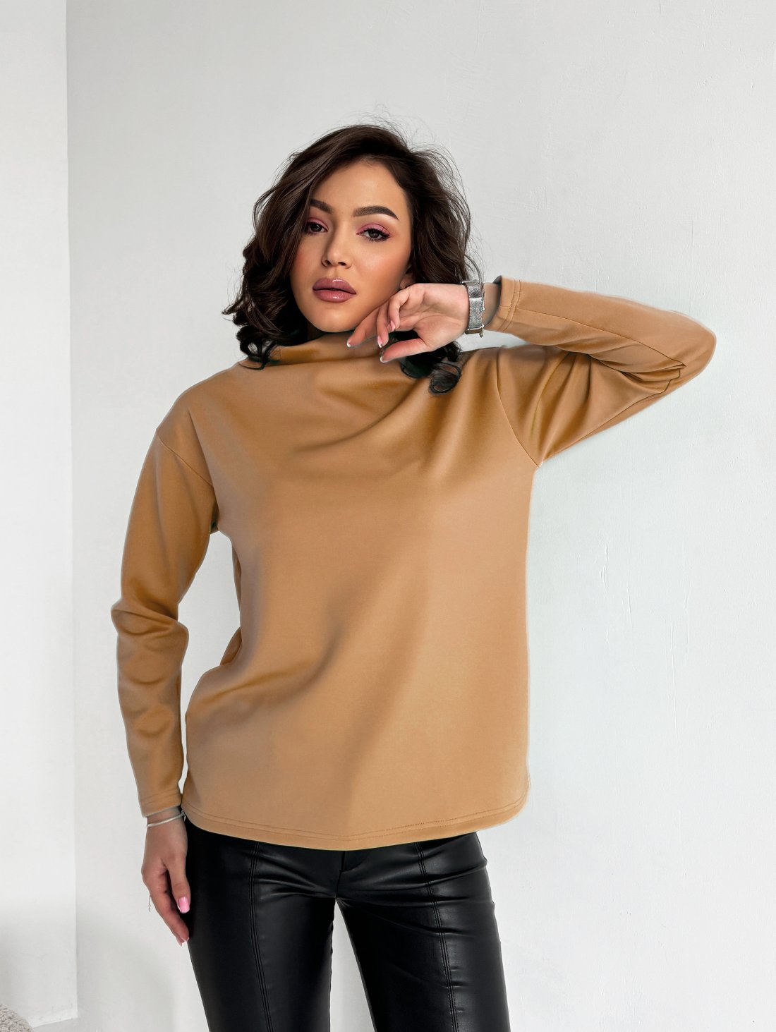 Практичний гольф однотонний жіночий INNOE 230208-23 Бежевий