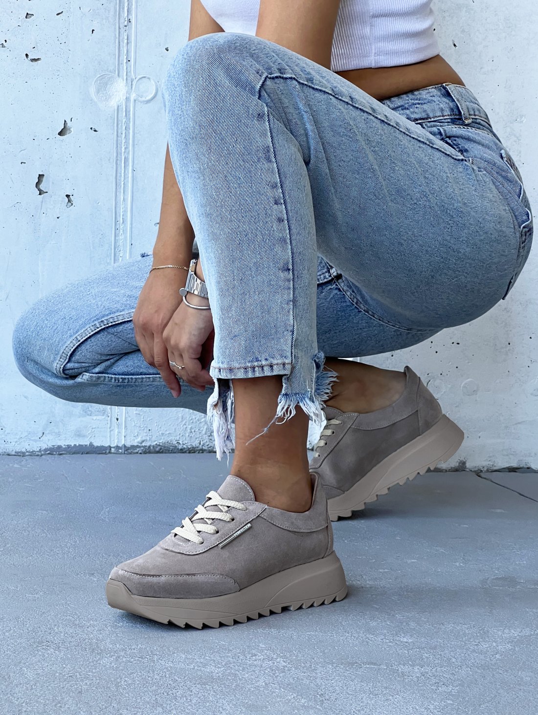 Жіночі замшеві кросівки casual style INNOE 777524 Капучино