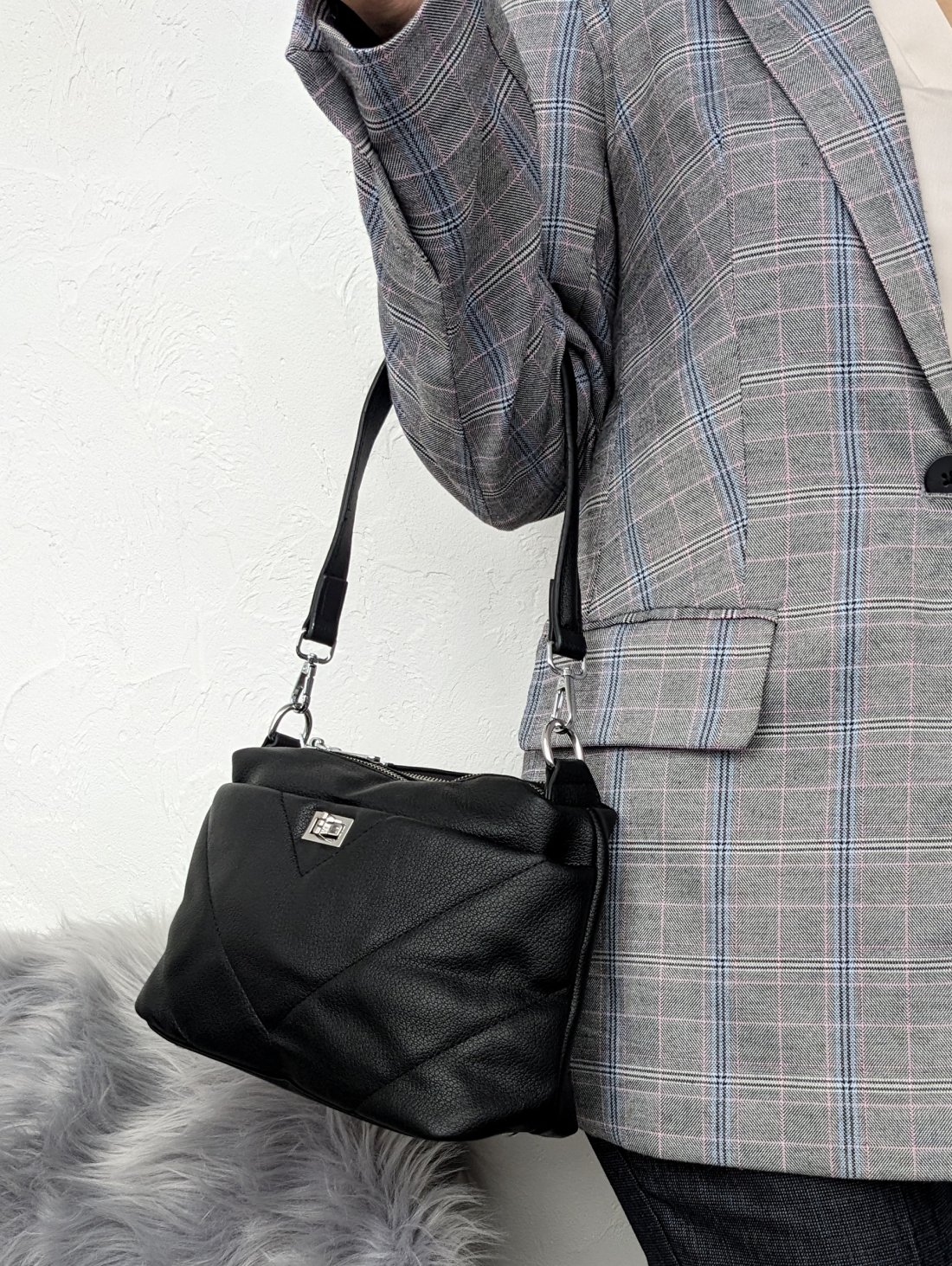 Практична та елеганта чорна жіноча сумка зі штучної шкіри INNOE 350010-3 Чорний