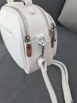 Жіноча компактна сумка з ручкою та кількома відділеннями INNOE 350016-1 Білий - Купити