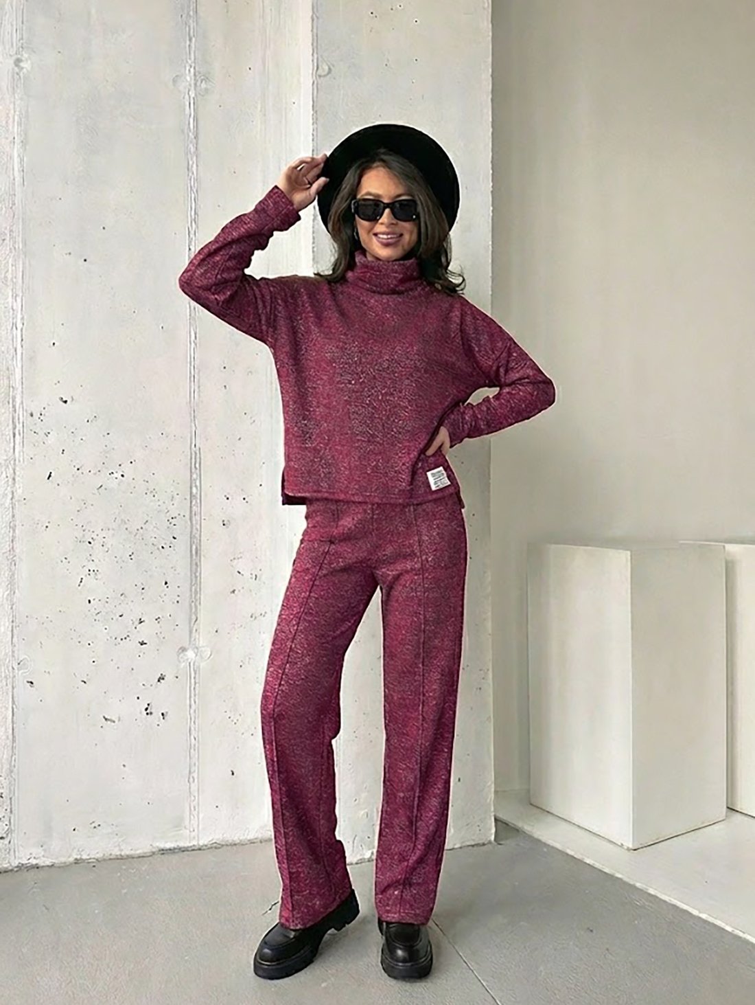 Костюм з блиском люрексу INNOE 210366-4 Бордовий