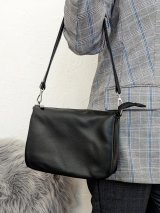 Стильна зручна сумка з екошкіри INNOE 350011-2 Чорний