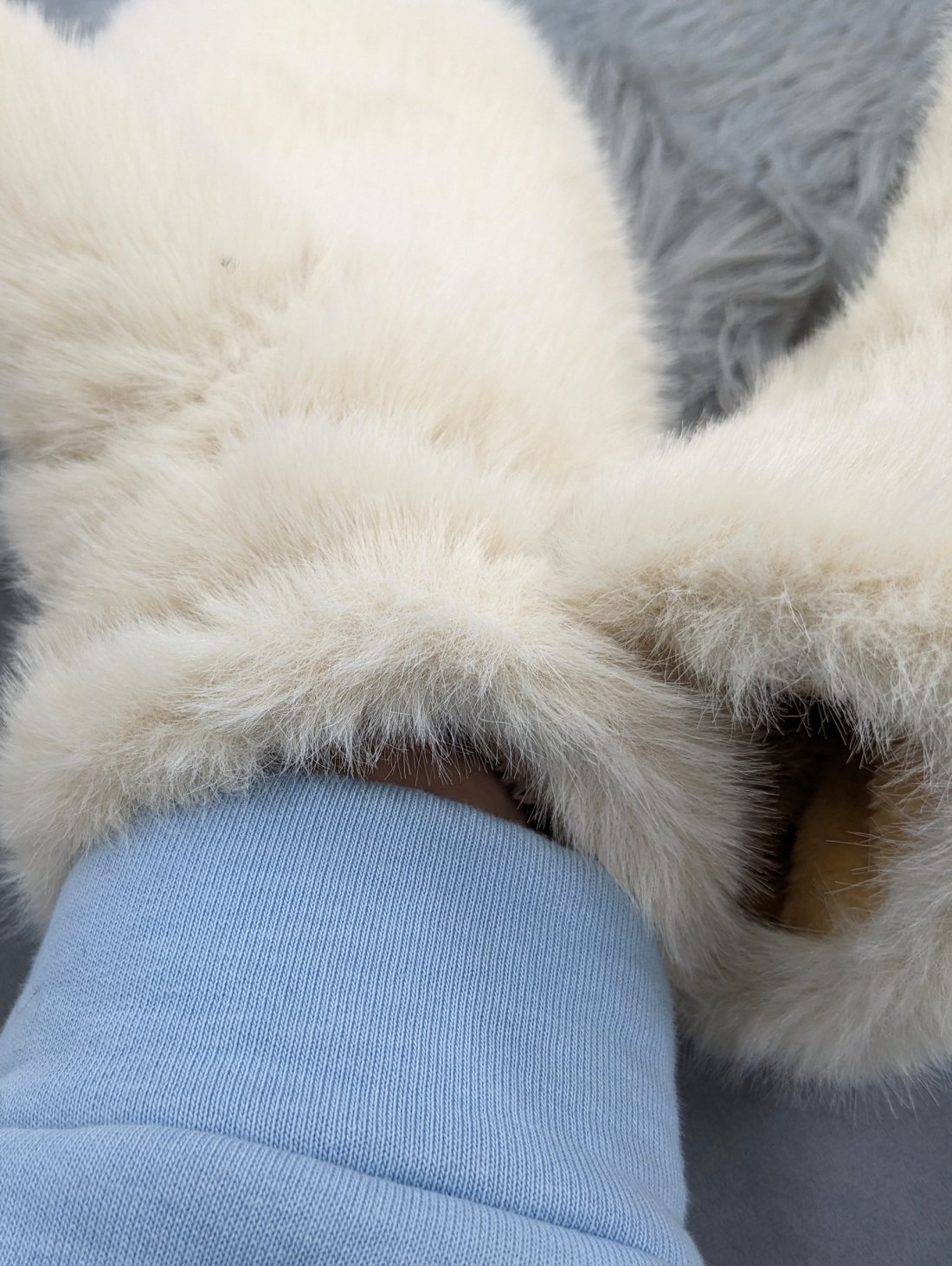 Стильні пухнасті рукавички для зими INNOE 85005-2 Світло-бежевий