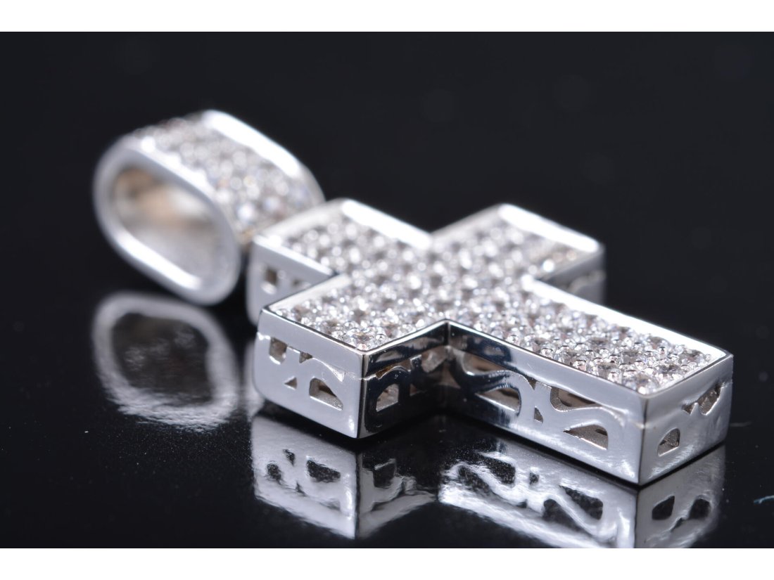 Хрестик "Кубик" із камінням, біле золото - Купити