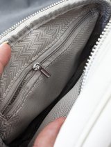 Жіноча компактна сумка з ручкою та кількома відділеннями INNOE 350016-1 Білий