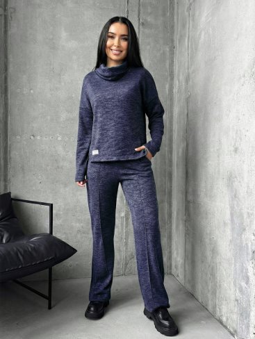 Жіночий костюм з м’яким начісом і благородним блиском INNOE 210366-4 Темно-синій - Купити