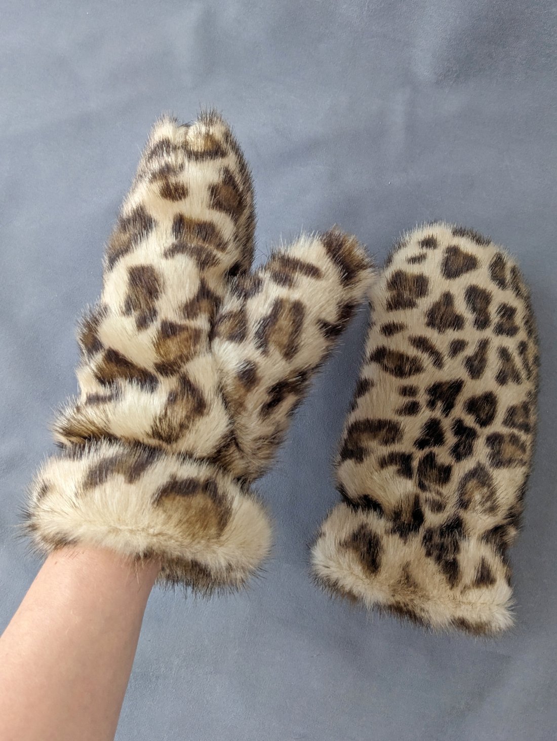 Зимові рукавиці з штучного хутра з принтом леопард INNOE 85005-4 Леопардовий