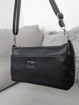 Універсальна чорна сумка з великою зовнішньою кишенею INNOE 350010-1 Чорний