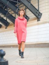 Оверсайз сукня теракотового кольора 2701315-1 - Фото1 Оверсайз сукня теракотового кольора 2701315-1