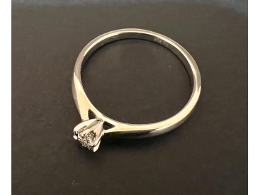 Каблучка з діамантом - Фото Каблучка з діамантом - Купити