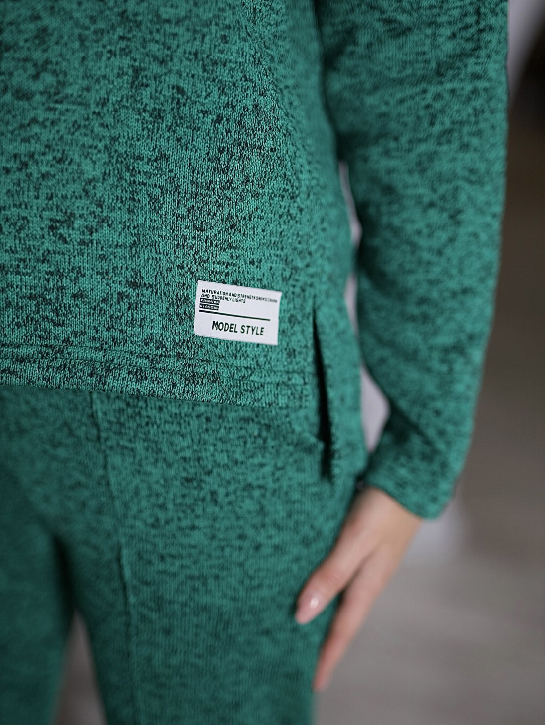 Стильний брючний костюм із ангори для прохолодної погоди INNOE 210366-2 Зелений - Innoe