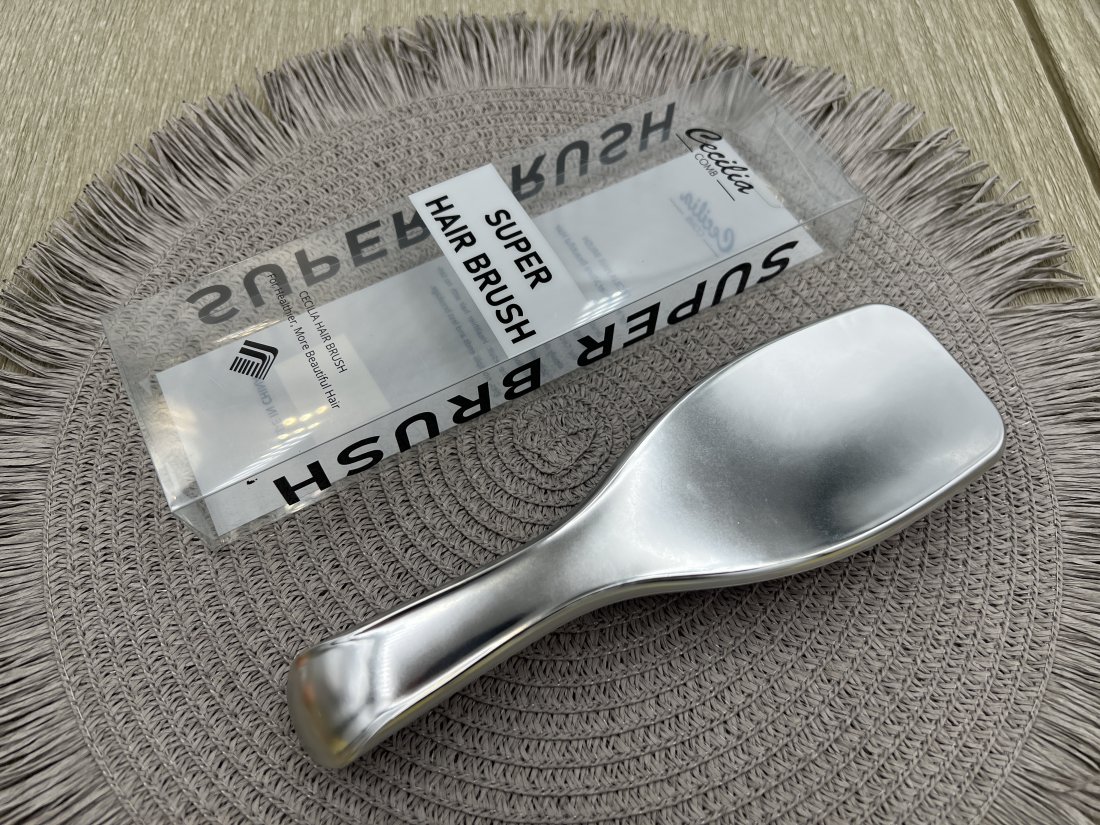 Гребінець для волосся в коробочці. Cecilia Срібло