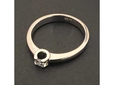 Каблучка з діамантом - Фото Каблучка з діамантом - Купити