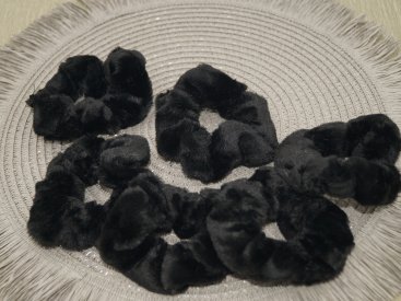 Резинки для волосся. Об'ємні. Штучне хутро. - Купити