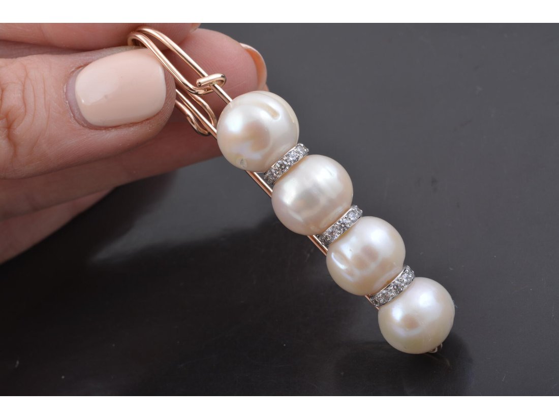Брошка із перлинами та діамантами
