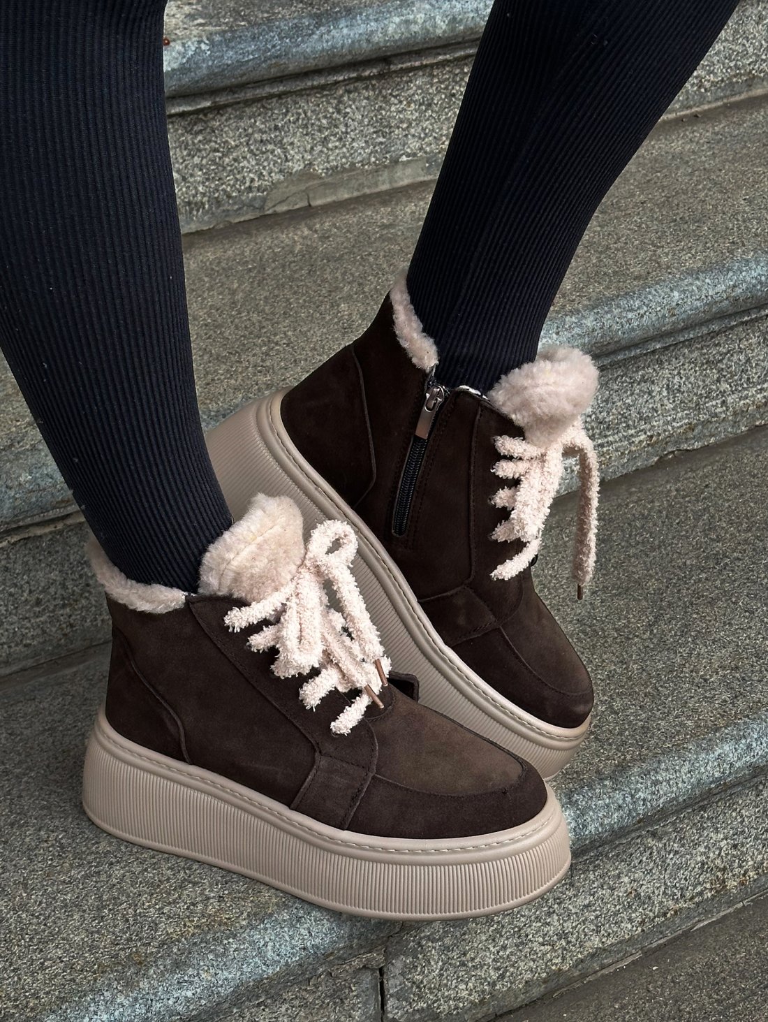 Жіночі замшеві черевики з хутром на платформі INNOE 777562-1 Коричневий - Innoe