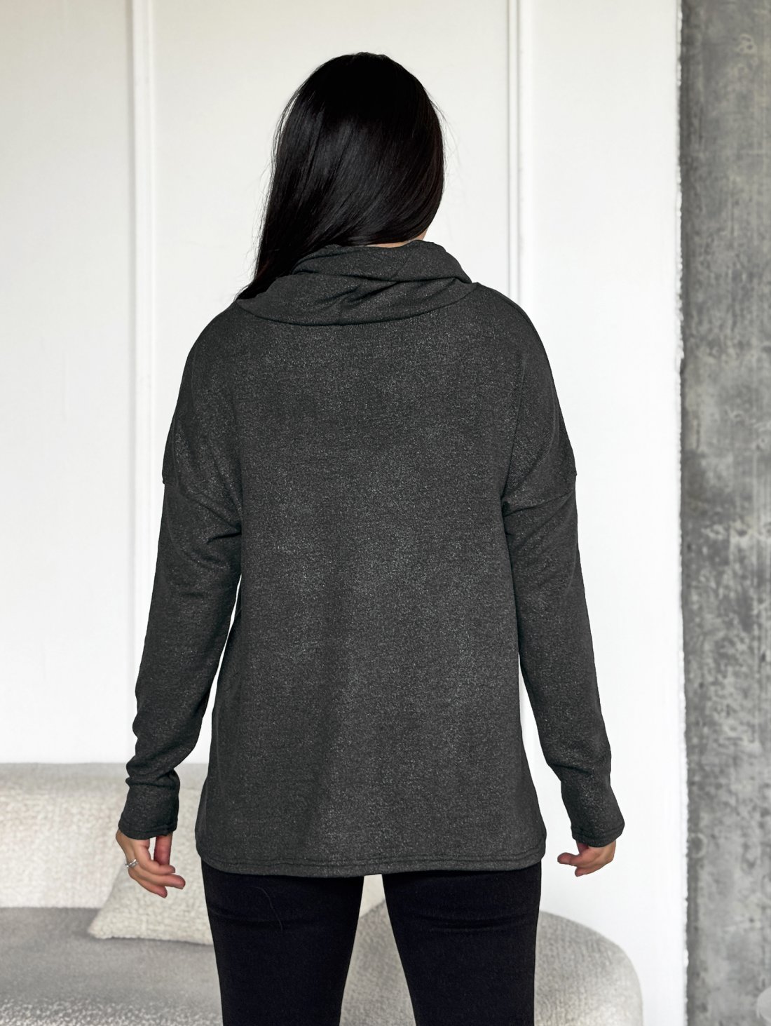 Жіноча туніка з легкої ангори з люрексовим напиленням 230222-3 Чорний