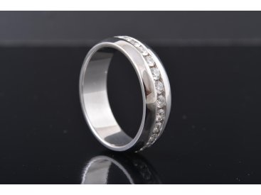Каблучка із діамантами - Купити