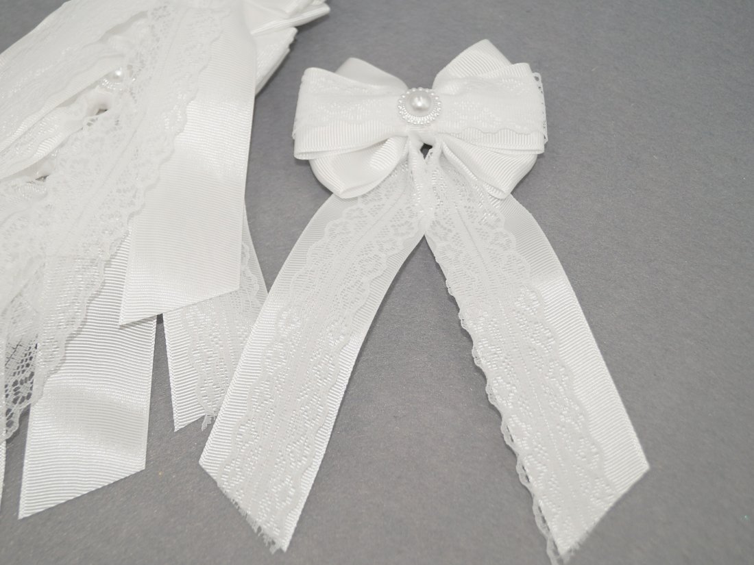 Бантики на затиску.