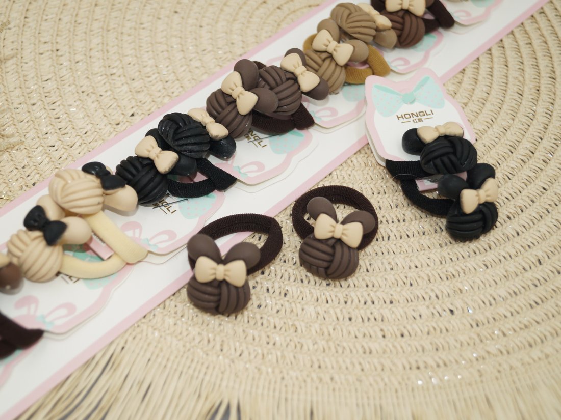 Дитячі резинки для волосся.