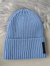 Стильна і тепла жіноча шапка блакитного кольору INNOE 950825-1 Джинс