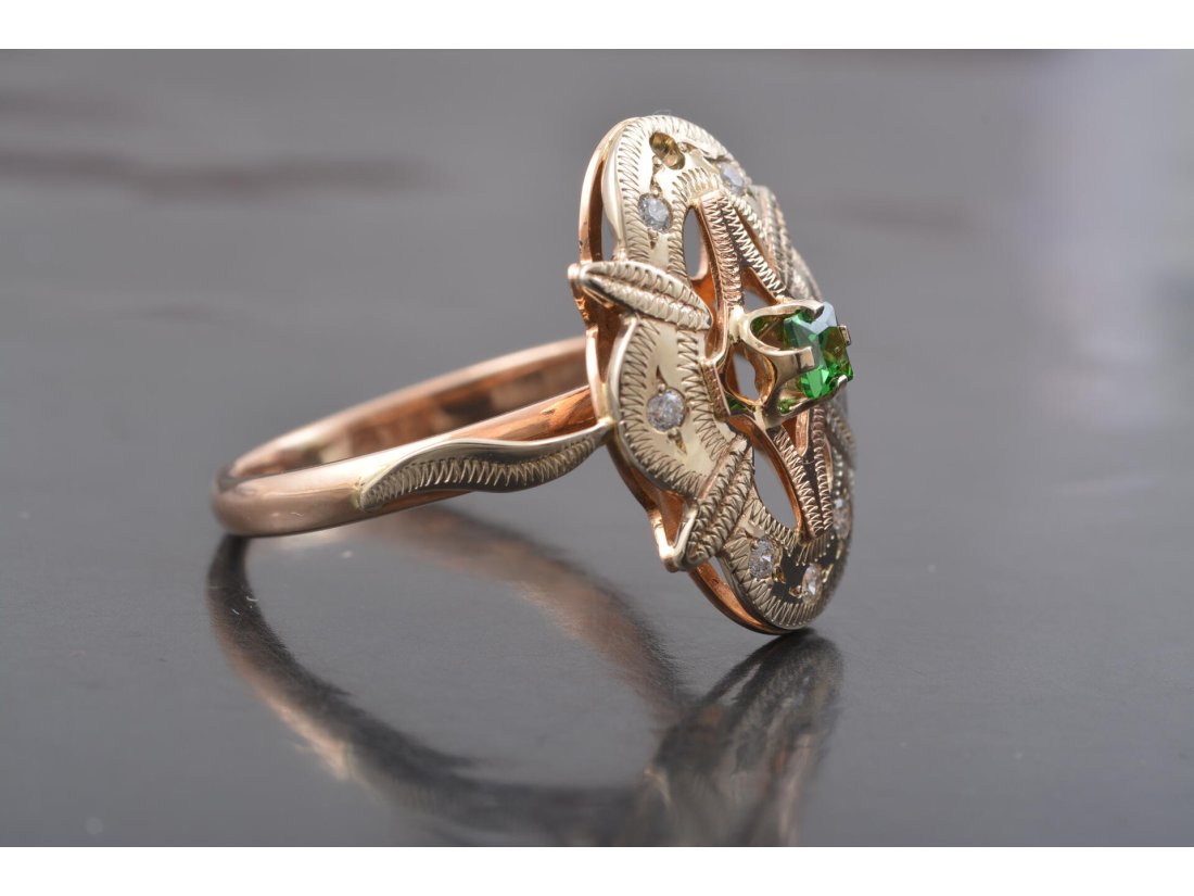 Жіночий перстень