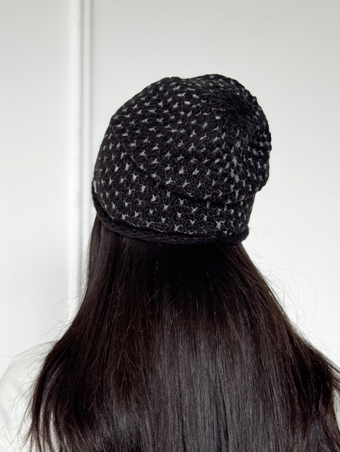 В’язаний комплект для жінок із шапкою та снудом INNOE 950065-1 Чорний