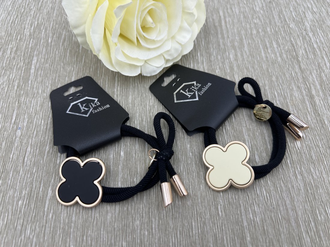 Резинки для волосся. Тонкі. з прикрасою Клевер