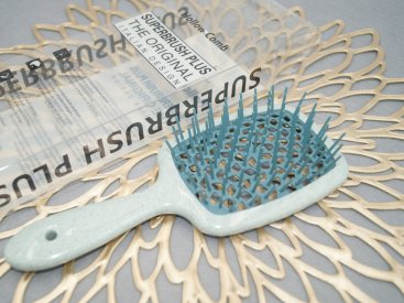 Гребінець для волосся в коробочці. Глянець - Купити