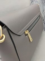 Стильна сумка Minimal Accent з декоративною кнопкою-пряжкою INNOE 350013-1 Тауп