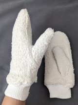 Жіночі рукавиці з м'якого букле з хутряною підкладкою INNOE 85005-5 Молочний