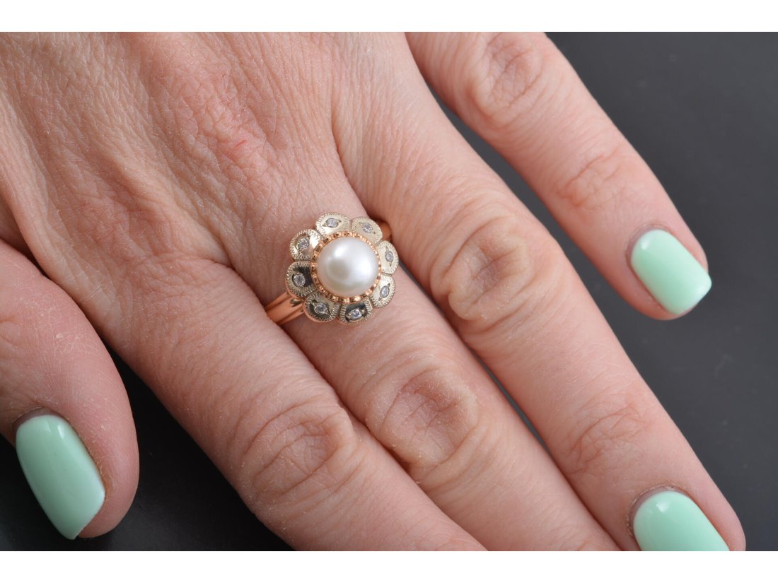 Жіноча каблучка із перлиною - Багира