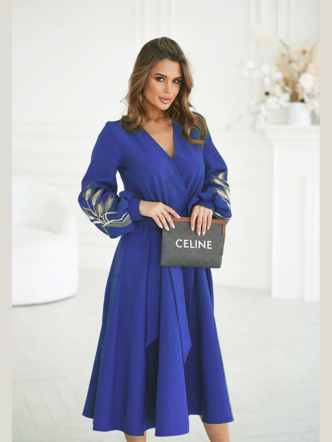 Ніжна сукня на запах вишивка колоски 270545-3 Синій