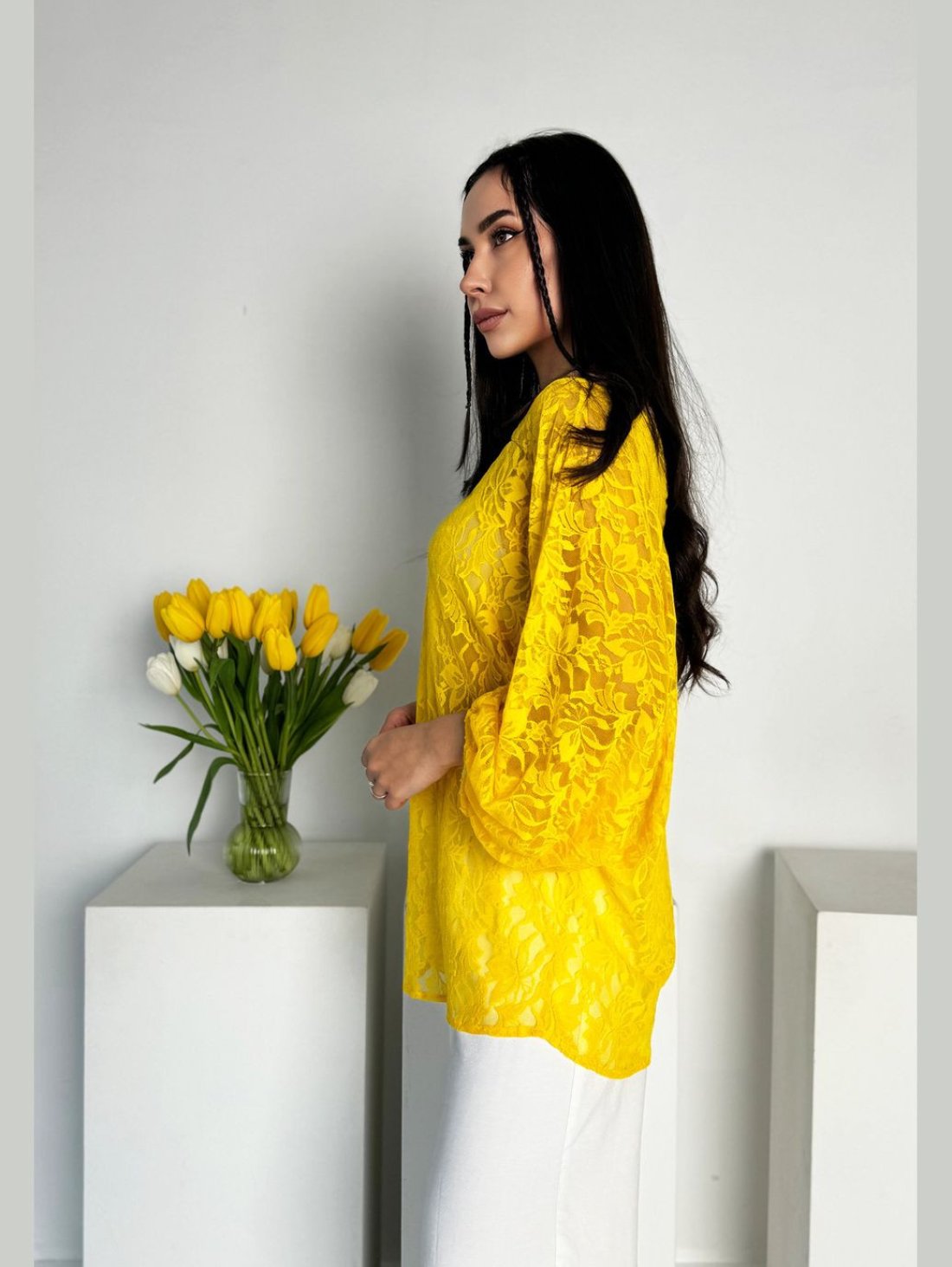 Стильна блуза-туніка вільного силуету з гіпюру INNOE 230232-2 Жовтий - Innoe