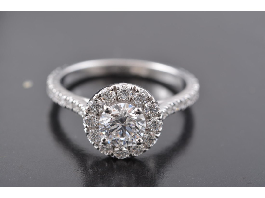 Каблучка з діамантами