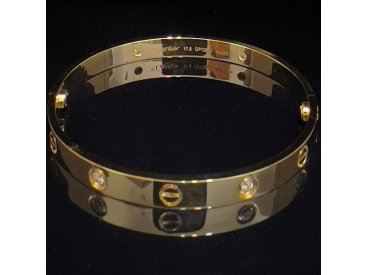 Браслет Love - Фото Браслет Love - Купити