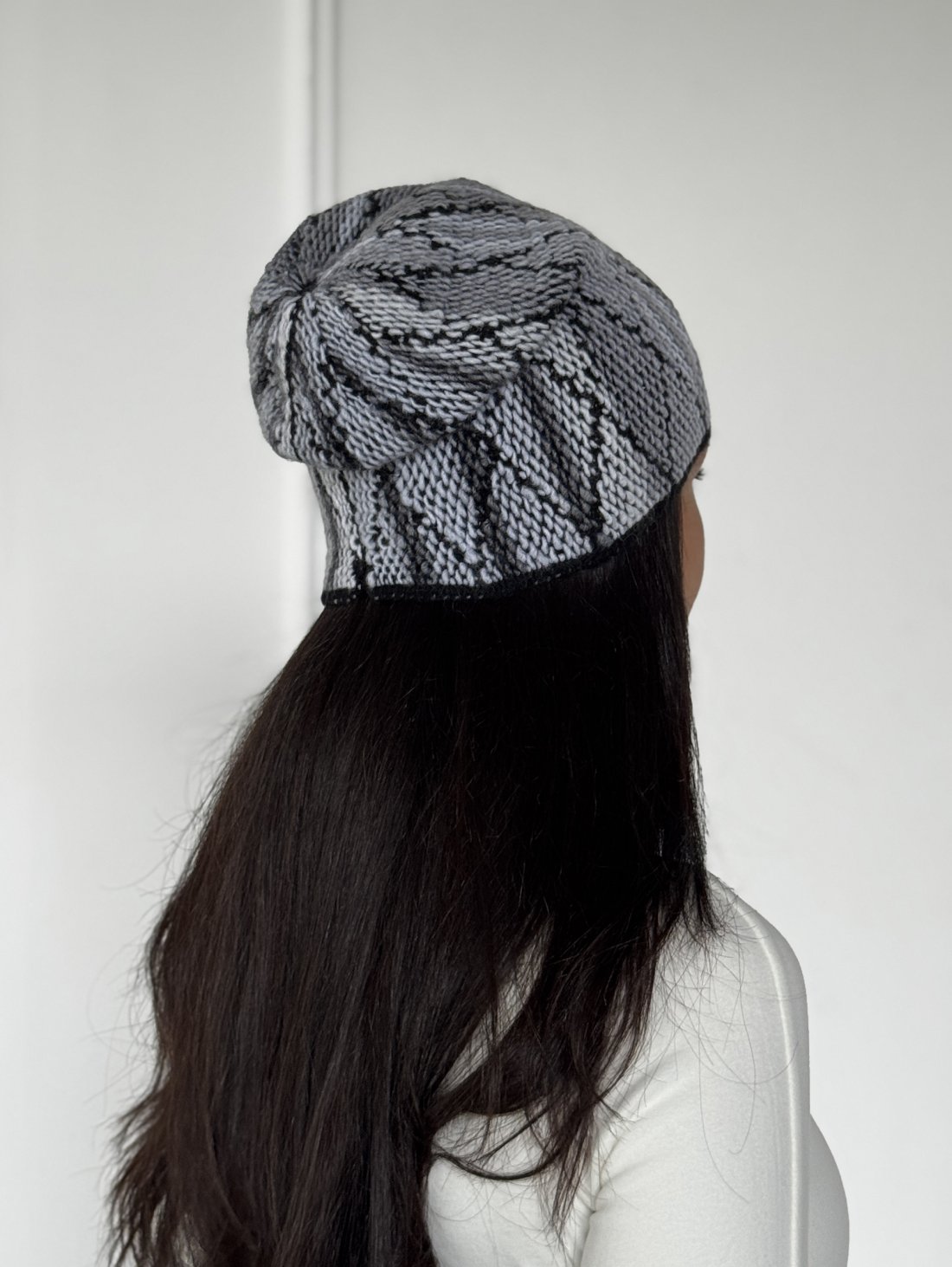 Жіночий комплект шапка і баф із об'ємною в'язкою INNOE 950076-1 Світло-сірий