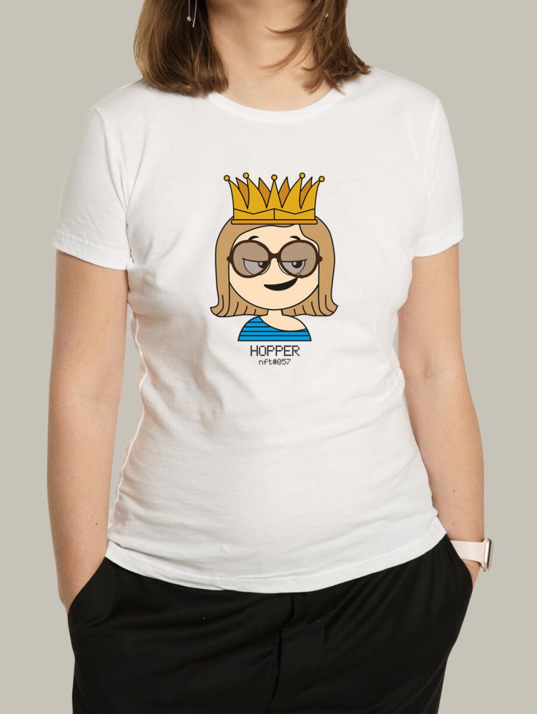 Жіноча футболка, біла з принтом аватара Hopper 057 - Купити