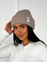 Жіноча шапка крупної в’язки з відворотом INNOE 950234-1 Капучино - Купити
